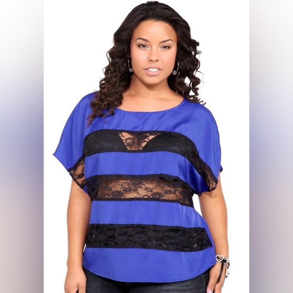 Torrid 2 Blouse Blue with Black Lace, Women's Size 2X